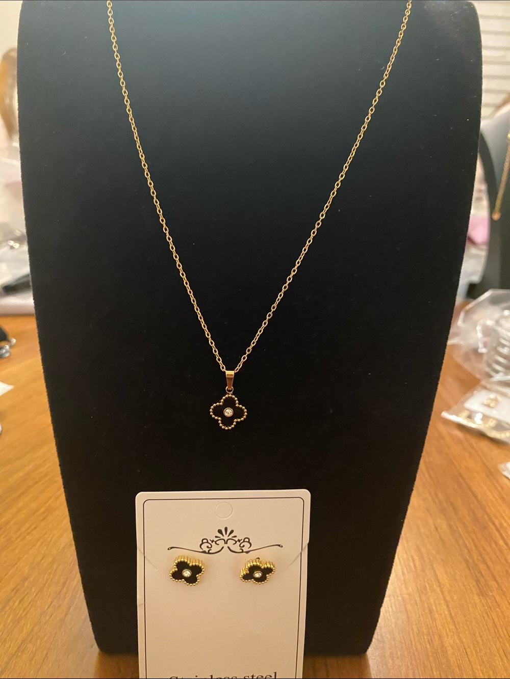 Gold Flower Pendant Necklace and Earrings Set - Gold